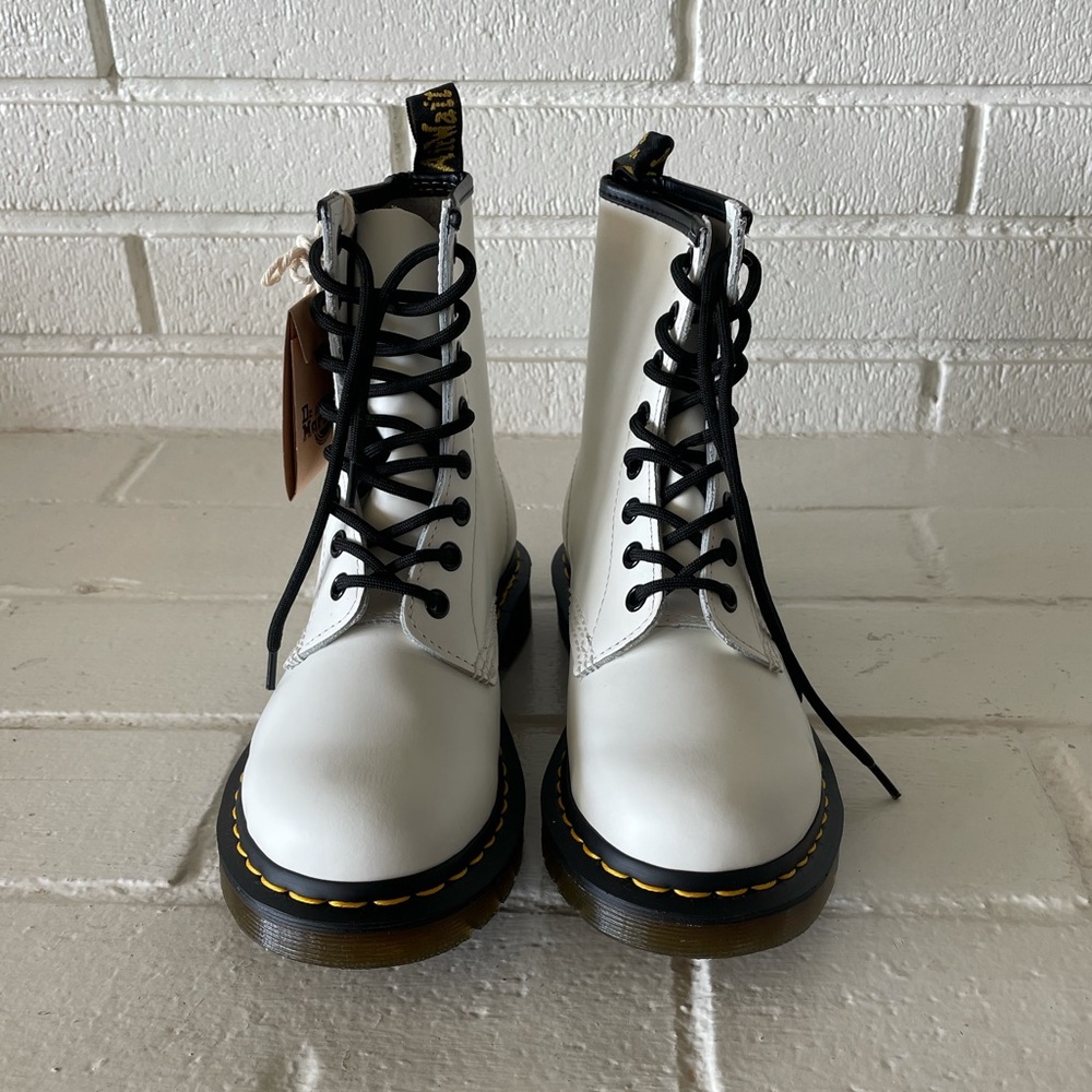 DOC MARTENS- no tags took them off never wore